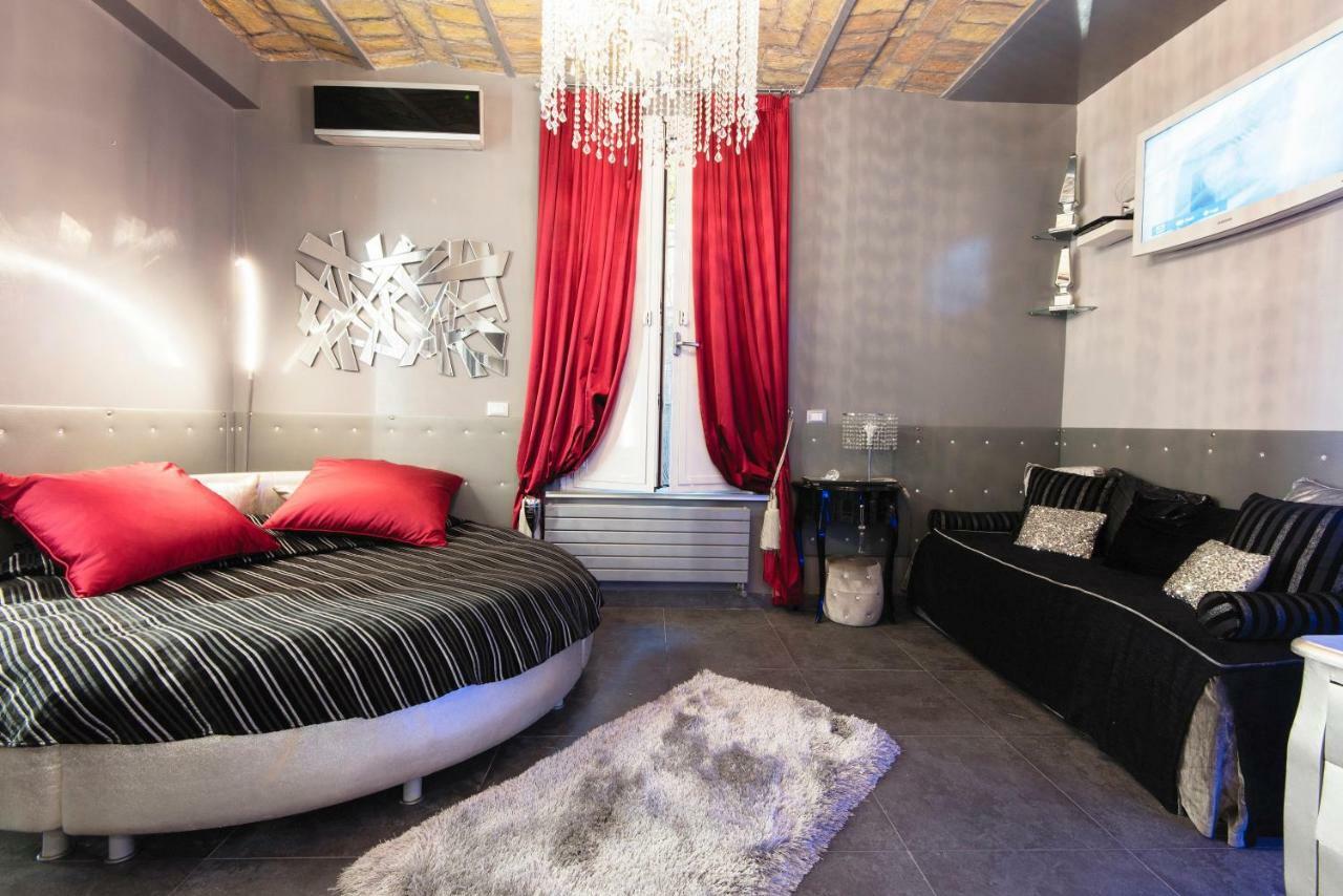 Jacuzzi Love SuitesweetRom Exterior foto